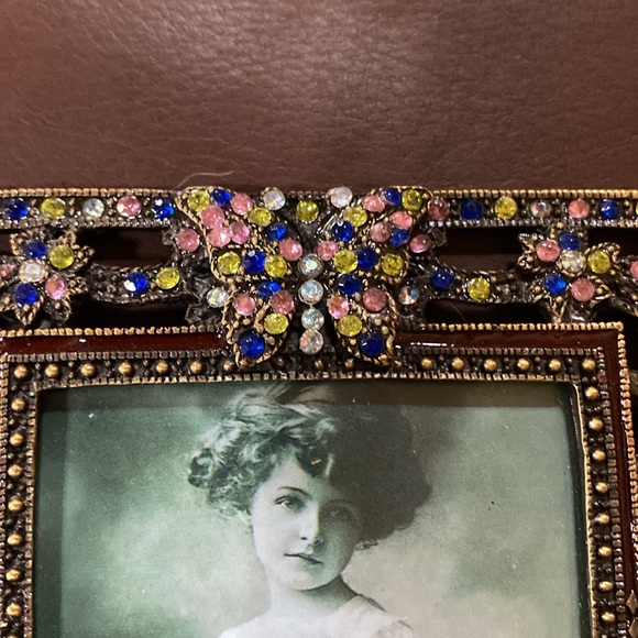 4x4 Butterfly Multi Gem Frame - Picture 5 of 5